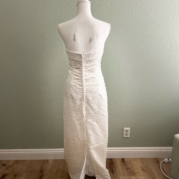 Demetrios Vintage Wedding Dress - Picture 5 of 16